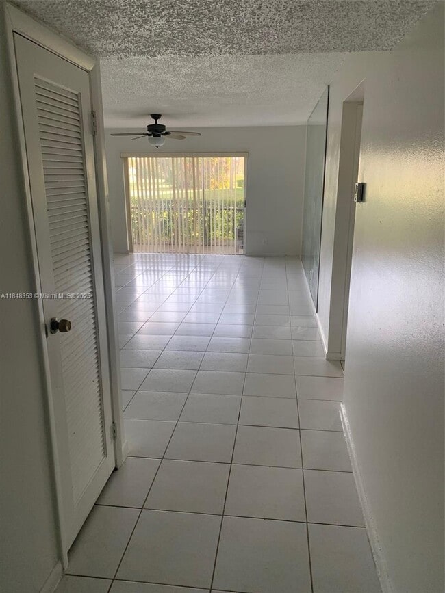 Building Photo - 6201 N Falls Cir Dr