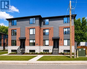 Building Photo - 255 Castor St