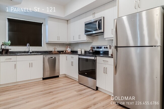 Photo du bâtiment - Pet Friendly, Bright and Spacious 2 Bedroom Unit!