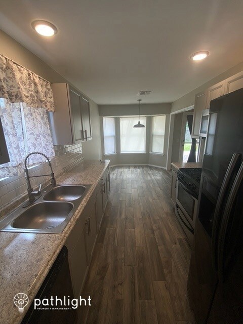 Foto del edificio - 3403 S 151st E Ave