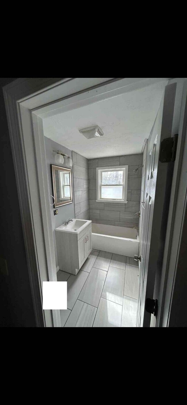 Bathroom - 3 Morris St