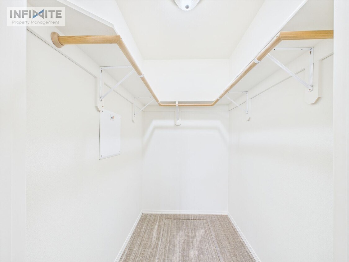 Primary Photo - Bright & Spacious 3-Bedroom Apartment