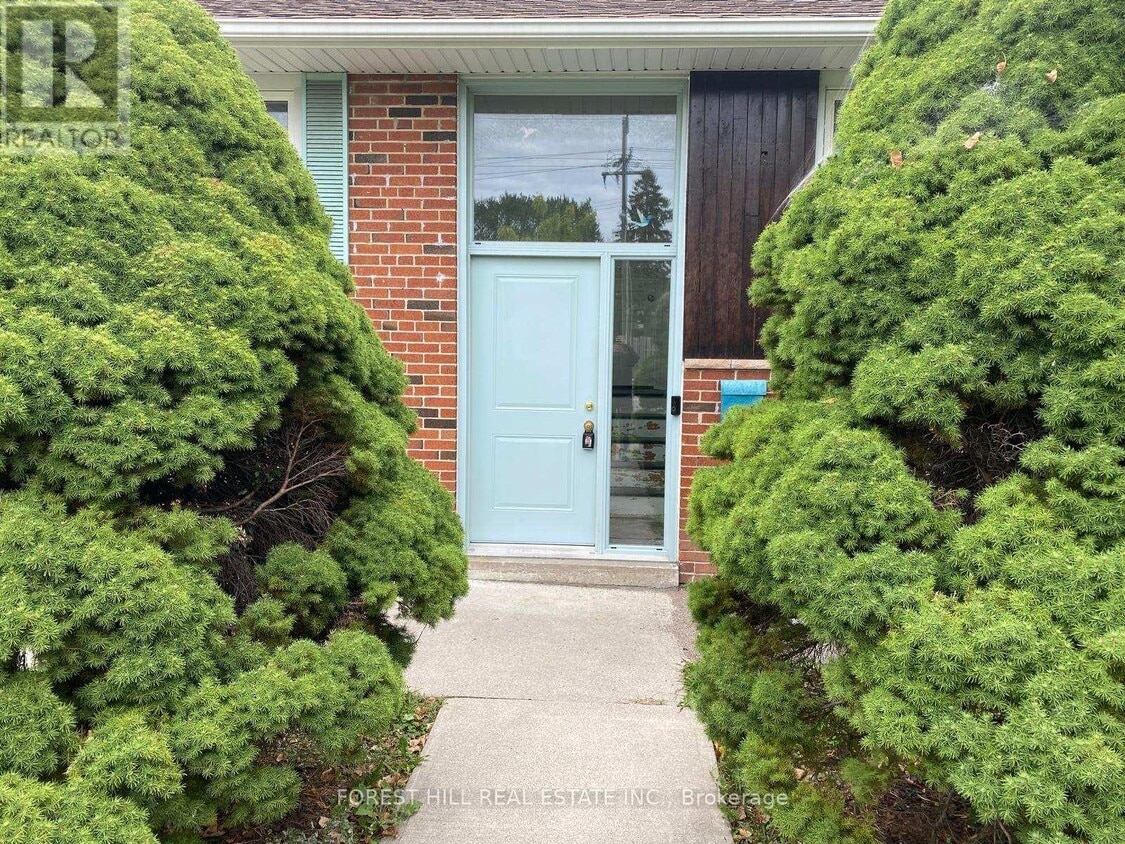 Photo du bâtiment - 1665 Kipling Ave