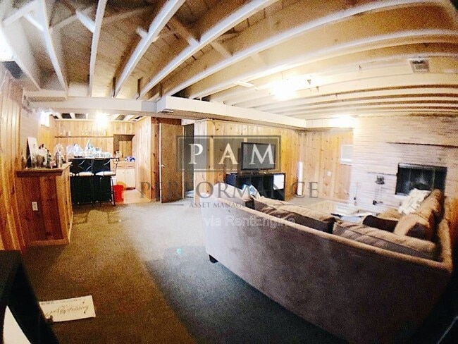 Building Photo - 7430 W Wells St