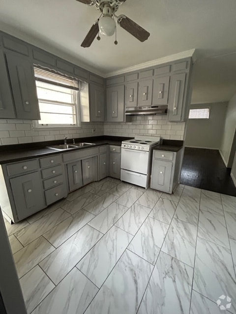 Building Photo - 3210 Doverside Dr