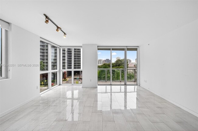 Foto del edificio - 500 Brickell Ave