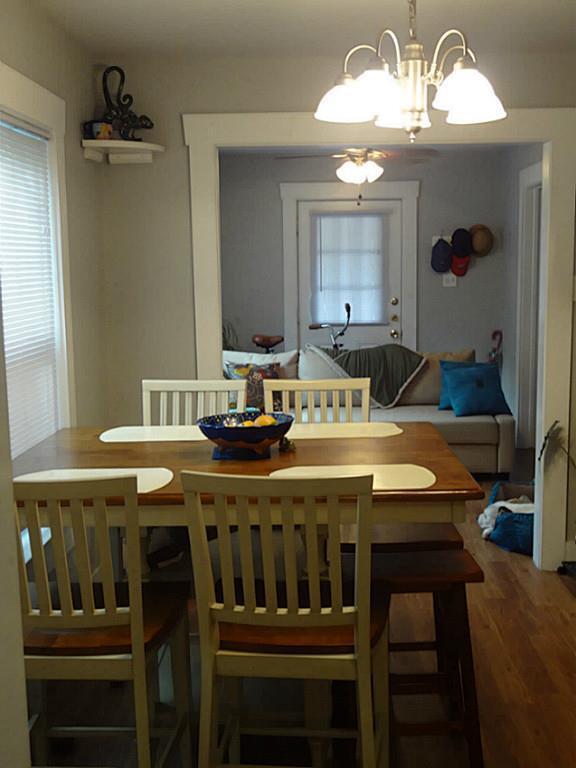 Foto del edificio - 1106 Mathis St