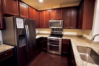 Building Photo - 675B E Church St