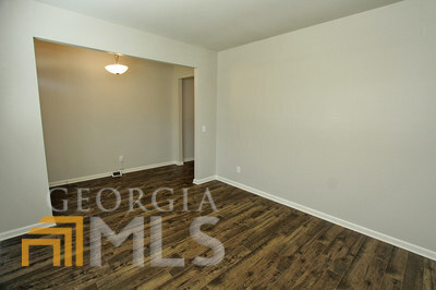 Building Photo - 3750 Lilly Brook Dr