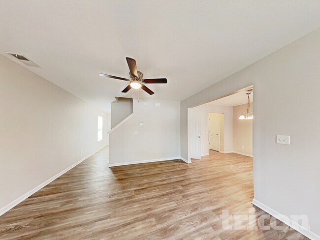 Foto del edificio - 225 Eagle Pointe Dr