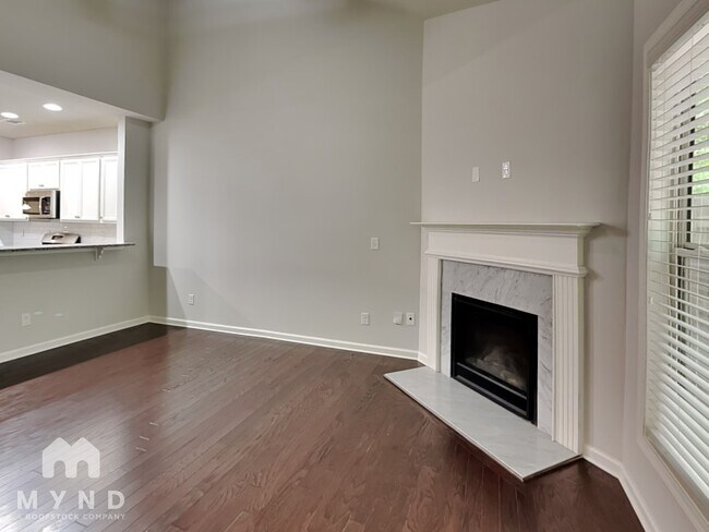 Foto del edificio - 3163 Cross Creek Dr