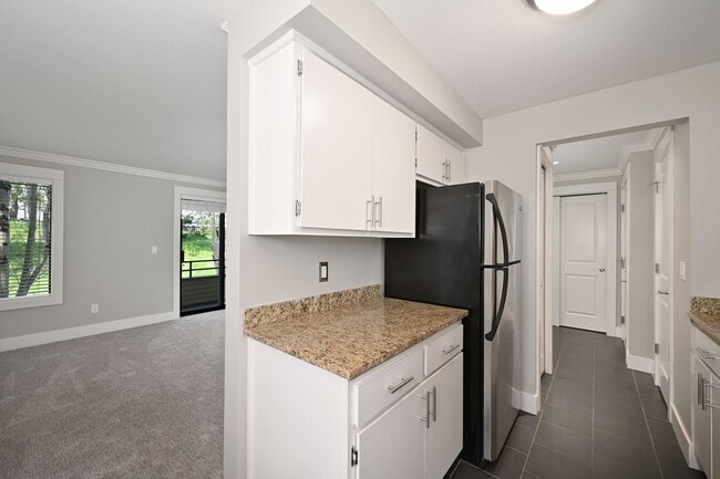 Building Photo - Spacious 2BR/1BA Condo in Great Location (Fremont)