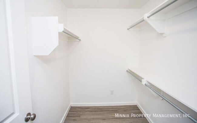 Foto del edificio - 2035 Kenwood Ave