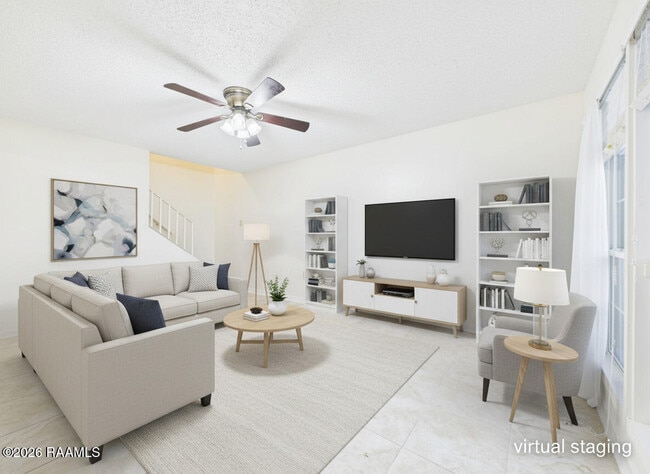 Building Photo - 809 Fox Run Ave