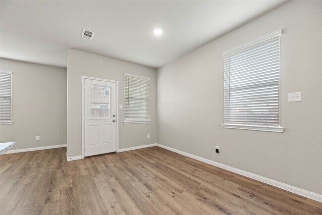 Building Photo - 22211 Grand Majestic Dr