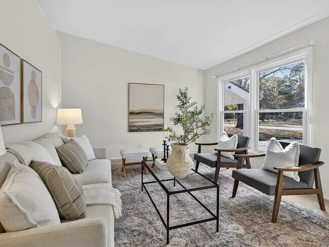 Foto del edificio - 5621 Pelham Rd