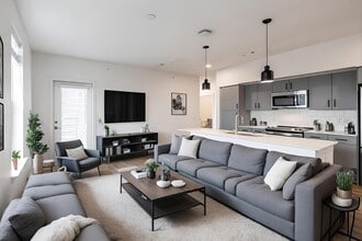 Building Photo - The Grafton Apartment Homes