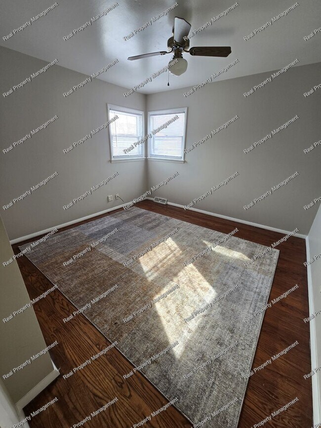 Foto del edificio - Three Bedroom Ranch w/ Oversized Garage