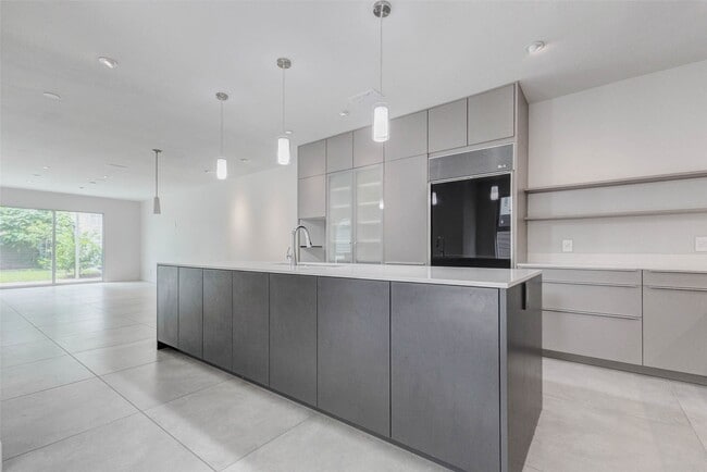 Foto del edificio - 1222 Marconi St