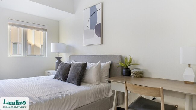 Building Photo - 1430 NW Pettygrove St