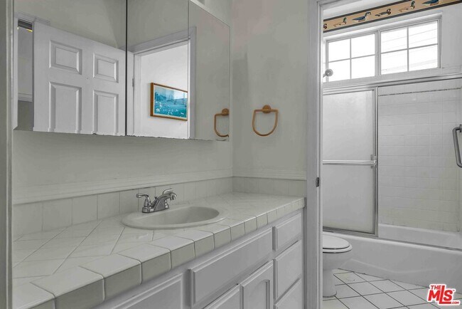 Foto del edificio - 1140 S Swall Dr