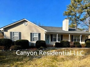Building Photo - 3750 Tulip Dr
