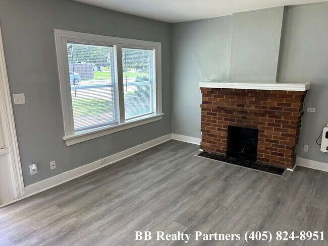 Foto del edificio - 4207 E 4th Pl