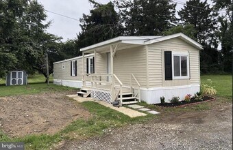Building Photo - 117 Santilli Rd