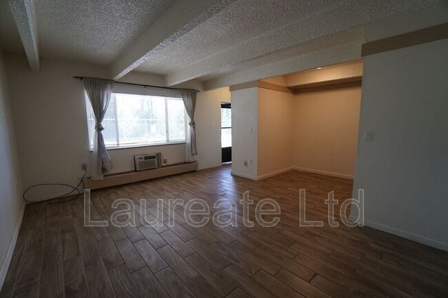 Building Photo - 800 W Belleview Ave