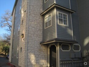 Building Photo - 3111 Tom Green St