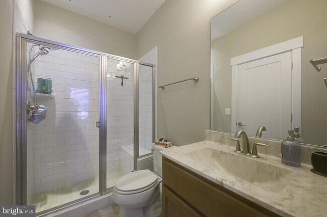 Foto del edificio - 719 Parkside Pl NE