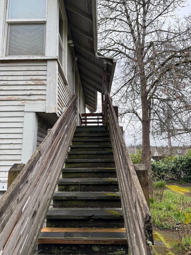 Foto del edificio - 1 Bedroom Duplex in Downtown Eugene