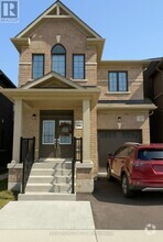 Building Photo - 17 Calabria Dr