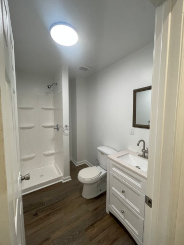 Building Photo - 123 N 53rd St