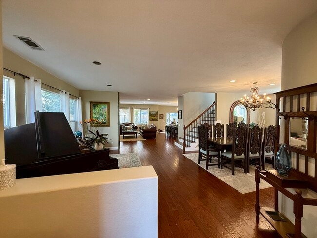 Building Photo - 26341 Via Corrizo