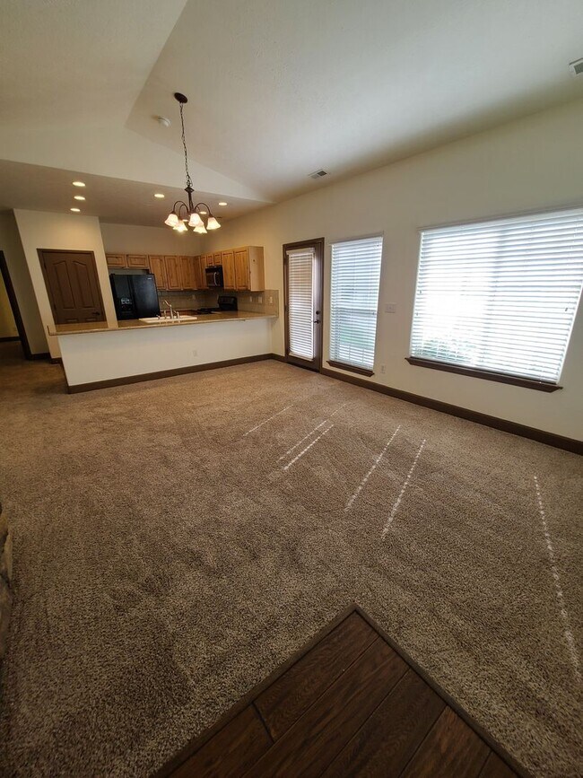 Building Photo - Poker Properties