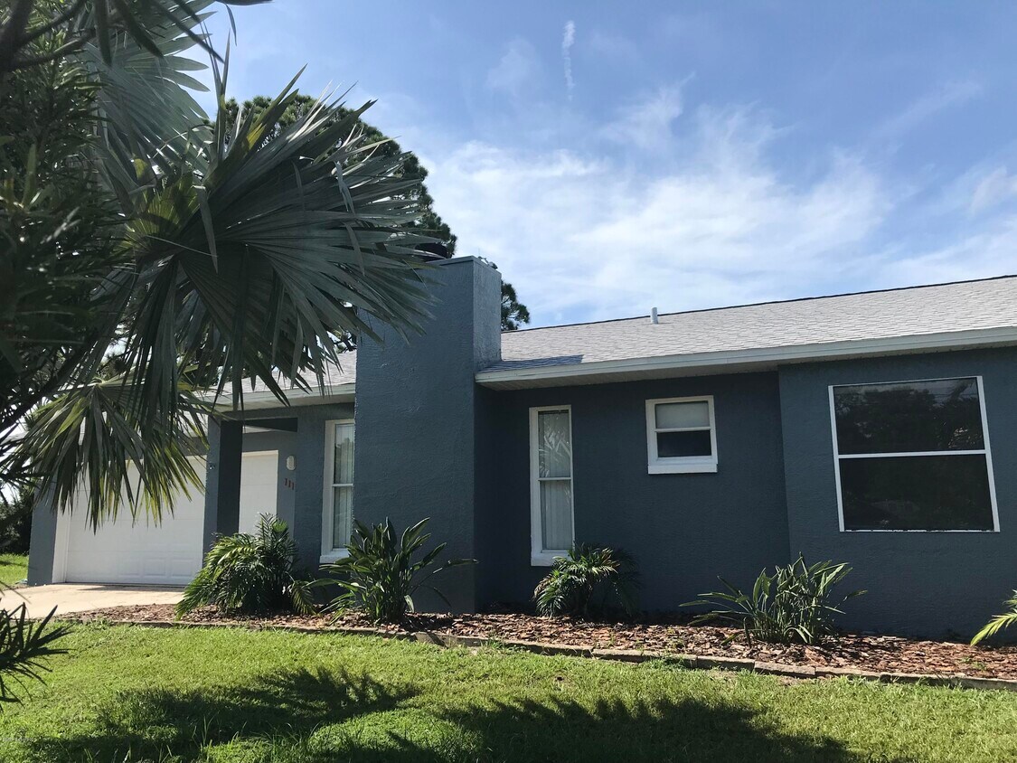 Primary Photo - 111 Lura Ln