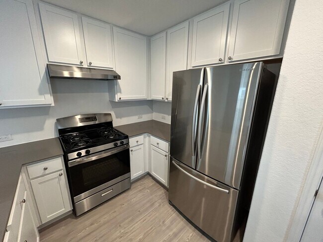 Building Photo - 2-Story 3 Bedroom Home Near Brooks City Base!