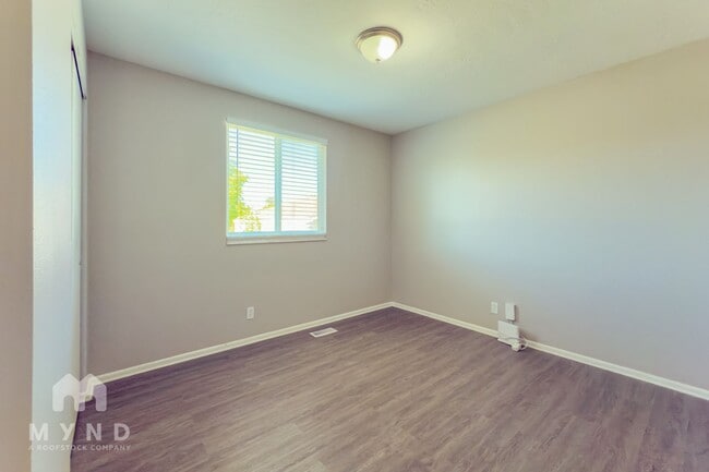 Building Photo - 4006 W 5865 S