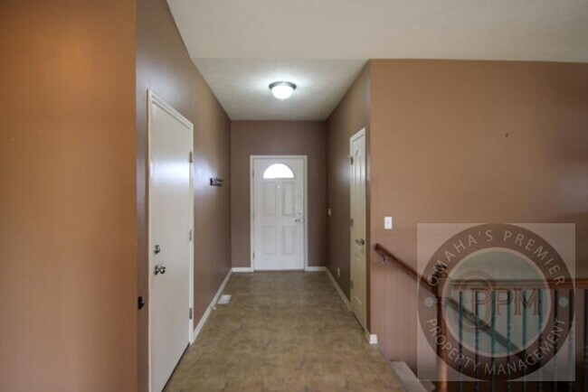Foto del edificio - Beautiful 5Bd/3Ba House! | Papillion, Ne!