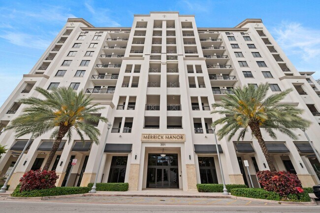 Building Photo - 301 Altara Ave