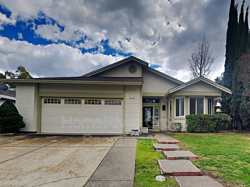 8316 Crestshire Cir, Orangevale, CA 95662