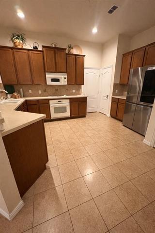 Foto del edificio - 8708 Iron Horse Dr