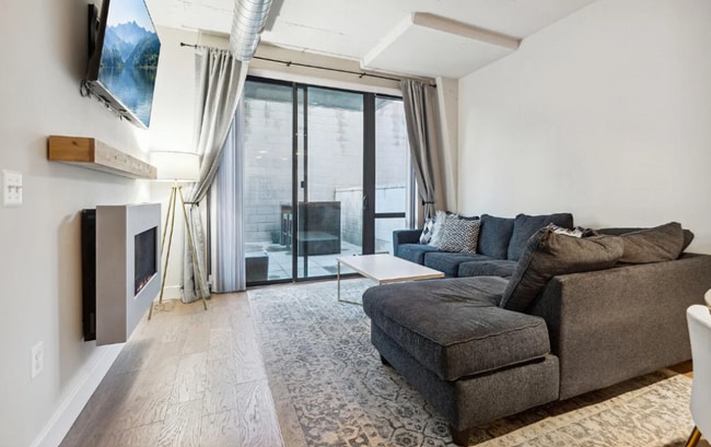 Photo - Modern and Stunning 1 Bedroom, 1 Bath + De... Apartment