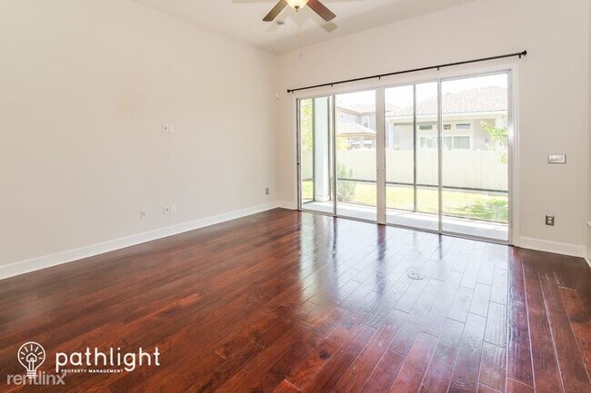 Building Photo - 4 br, 3 bath House - 33 Paradise Valley Dr