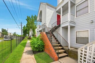 Building Photo - 14550 Fonmeadow Dr
