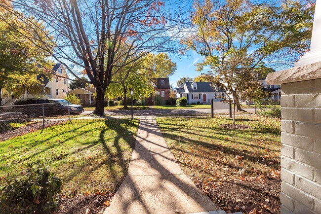 Foto del edificio - 4808 Hanover Ave