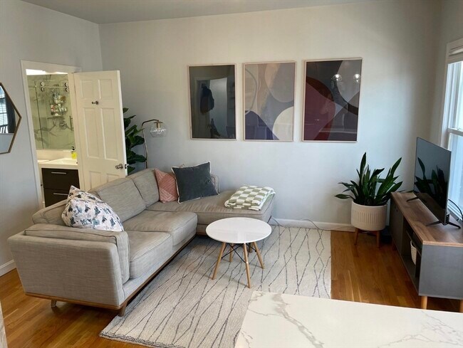 Foto del edificio - 258 Everett St