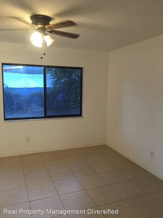 Foto del edificio - 2660 NE 49th Ave