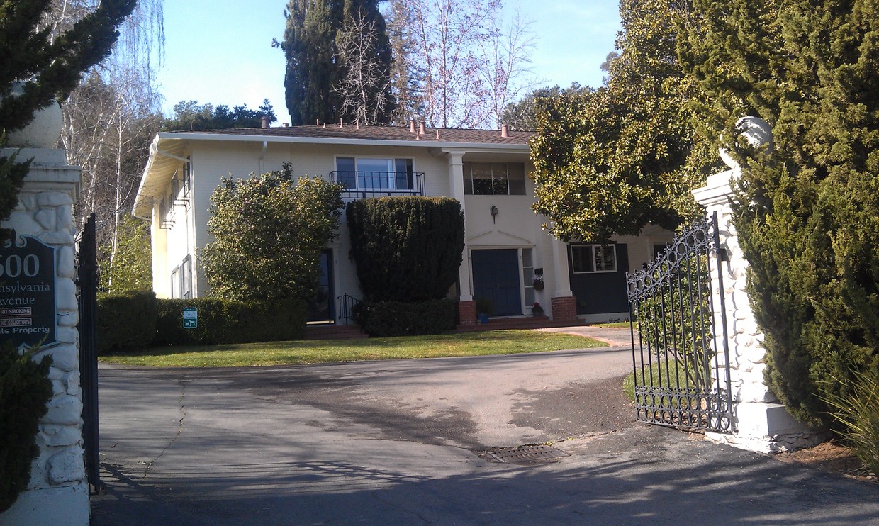 BEAUTIFUL EXECUTIVE CONDO AVAILABLE NOW - MUS - 600 Pennsylvania Ave
